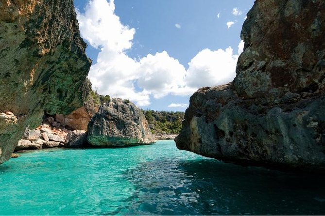 Viajes privados a Pedernales y Bahía de las Águilas